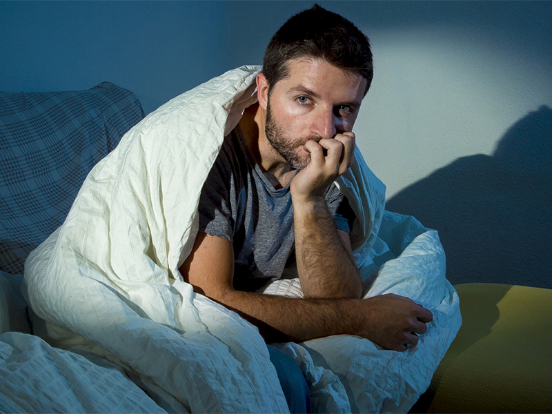 قلّة النوم تُحوِلك من إنسان عادي إلى آخر مُدمِن... إليك التفاصيل